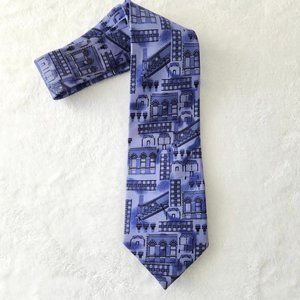 Vintage NYC Silk Tie Metropolitan Museum of‎ Art Blue Buildings Novelty Print